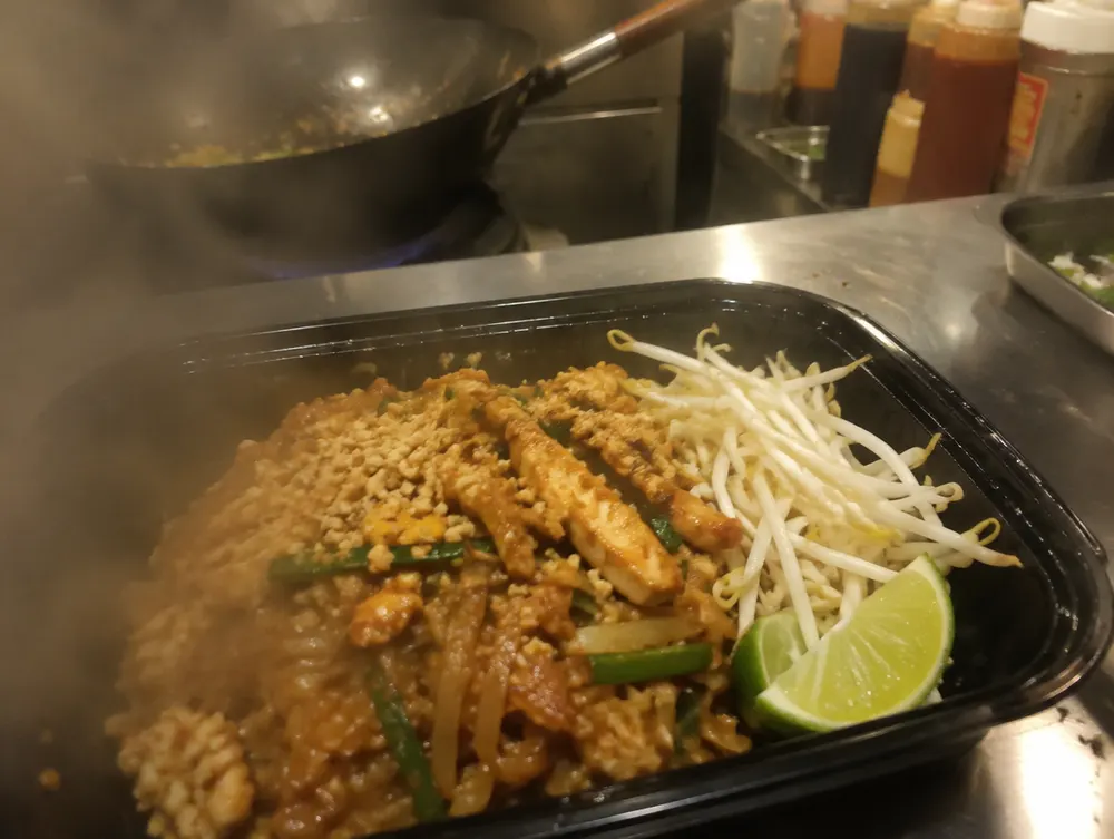 Foto originale: Pad thai al pollo